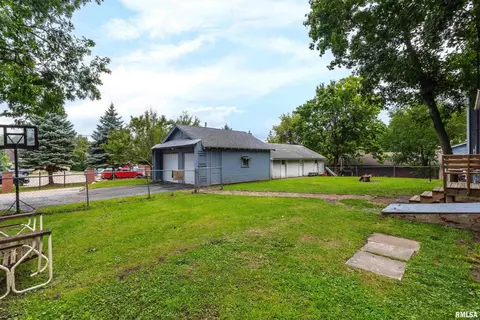1109 3rd St, Moline, IL 61265 photo 7