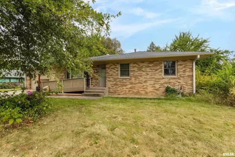 1208 12th St, Viola, IL 61486 photo 3