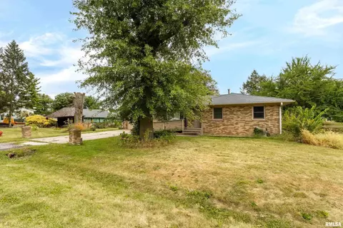 1208 12th St, Viola, IL 61486 photo 2