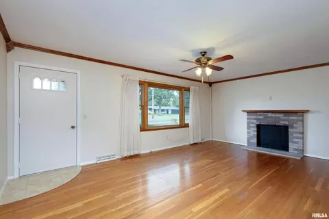 1208 12th St, Viola, IL 61486 photo 9