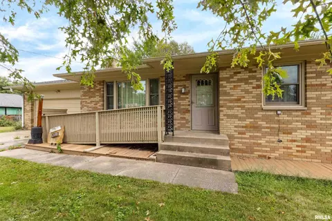 1208 12th St, Viola, IL 61486 photo 4