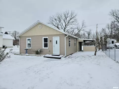 1304 Wisconsin St, Muscatine, IA 52761