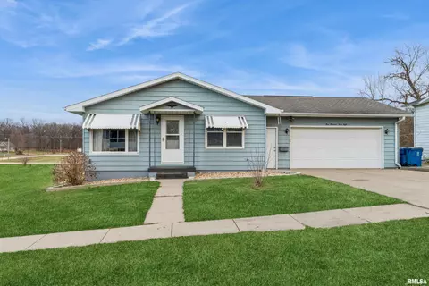148 Riverview Dr, Albany, IL 61230