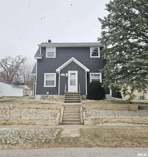 440 Maple St, Bennett, IA 52721 photo 1