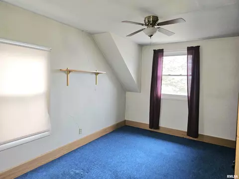 440 Maple St, Bennett, IA 52721 photo 10