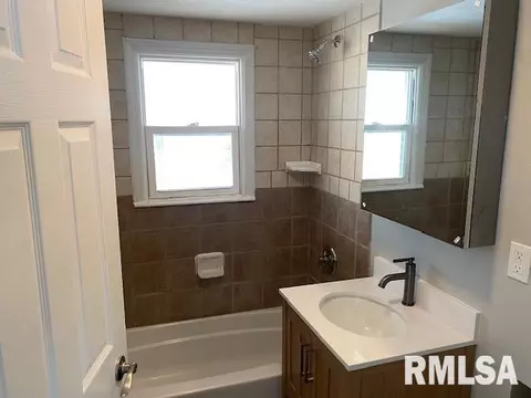 434 14th Ave, Silvis, IL 61282 photo 13