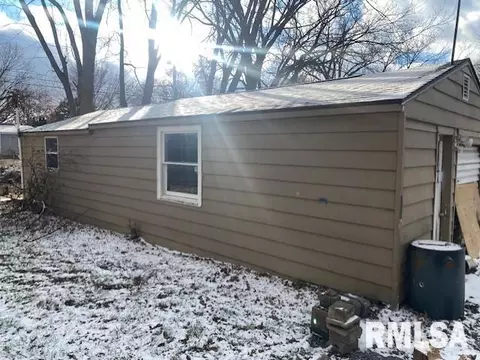 434 14th Ave, Silvis, IL 61282 photo 6