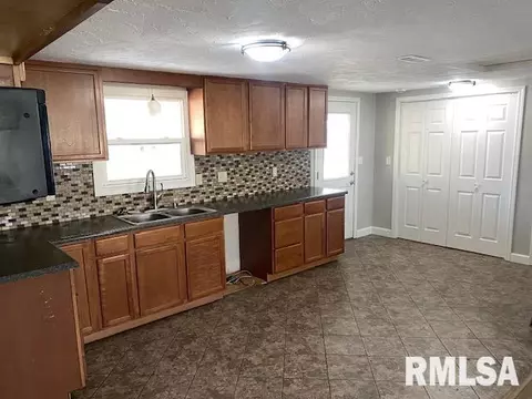 434 14th Ave, Silvis, IL 61282 photo 10