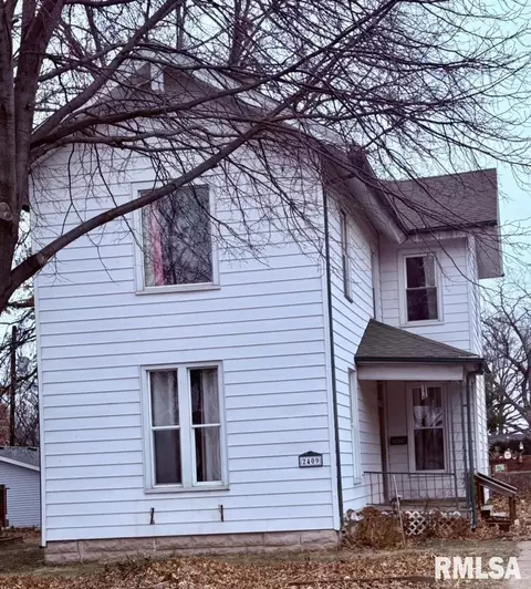 2409 Carey St, Davenport, IA 52803