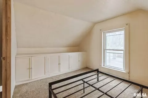301 E Walnut St, Sheffield, IL 61361 photo 17
