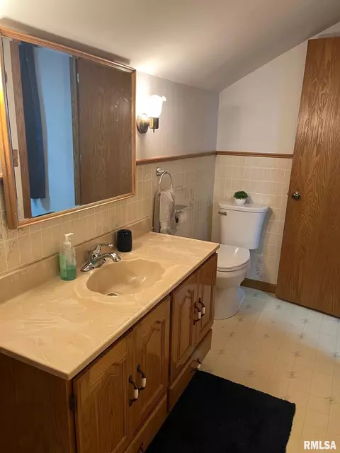 249 Dwight St, Kewanee, IL 61443 photo 18