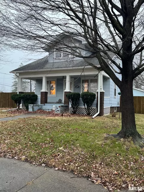 249 Dwight St, Kewanee, IL 61443 photo 2