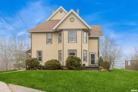 643 W Lincolnway Rd, Morrison, IL 61270