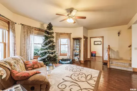 643 W Lincolnway Rd, Morrison, IL 61270 photo 9