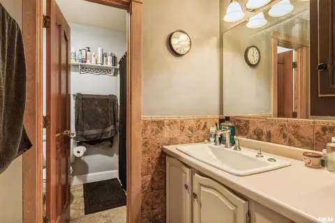 643 W Lincolnway Rd, Morrison, IL 61270 photo 30