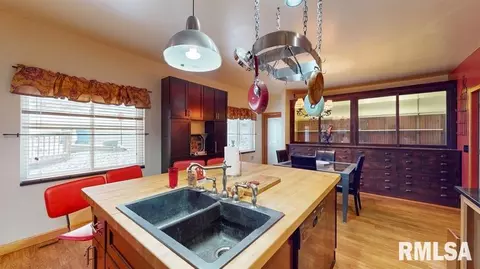 1200 2nd Ave, Silvis, IL 61282 photo 9