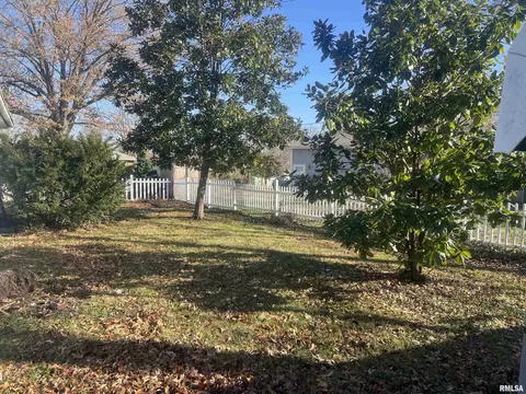 507 E Allen St, Marion, IL 62959 photo 23