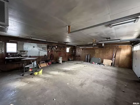 1602 11th St, Moline, IL 61265 photo 3