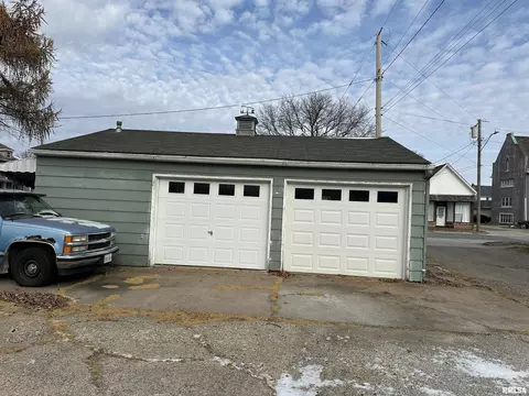 1602 11th St, Moline, IL 61265 photo 6