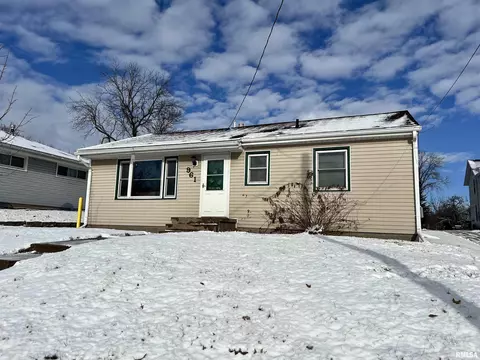 961 Newell Ave, Muscatine, IA 52761