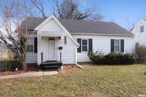 2929 42nd St, Rock Island, IL 61201