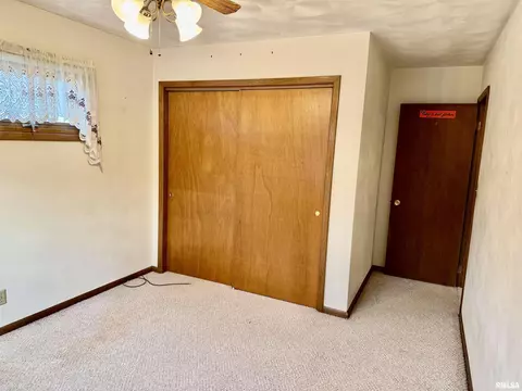 3008 36th St, Moline, IL 61265 photo 16