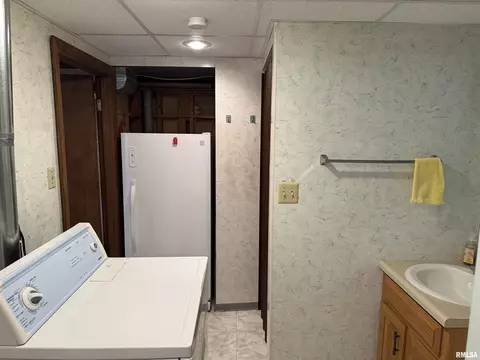 3008 36th St, Moline, IL 61265 photo 22
