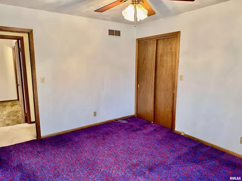 3008 36th St, Moline, IL 61265 photo 17