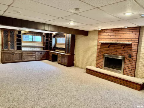 3008 36th St, Moline, IL 61265 photo 21
