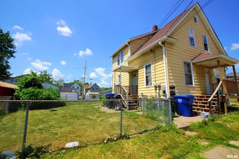 710 S Rolff St, Davenport, IA 52802