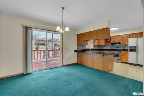 1509 36th Ave, Moline, IL 61265 photo 8