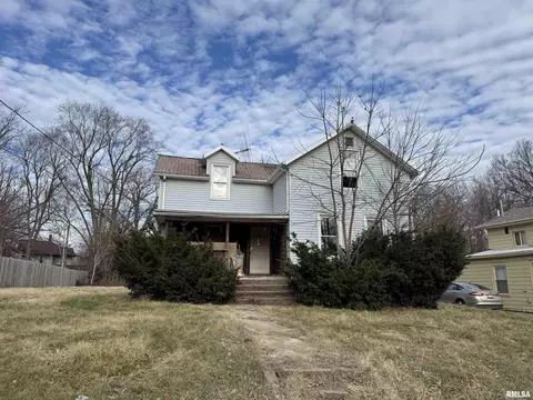 507 W Brooks St, Galesburg, IL 61401