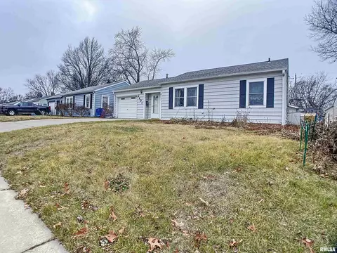 2401 48th St, Moline, IL 61265 photo 3