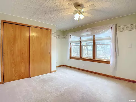 2401 48th St, Moline, IL 61265 photo 21