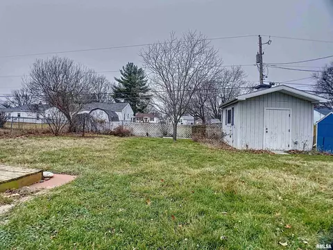 2401 48th St, Moline, IL 61265 photo 26