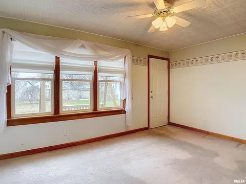 2401 48th St, Moline, IL 61265 photo 22