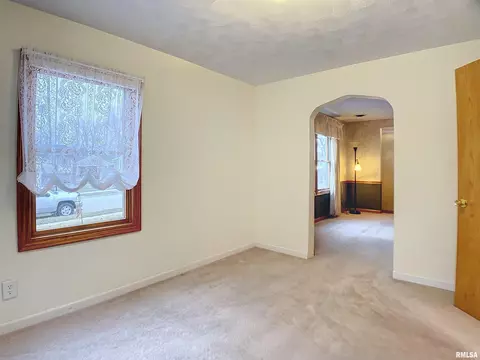 2401 48th St, Moline, IL 61265 photo 15