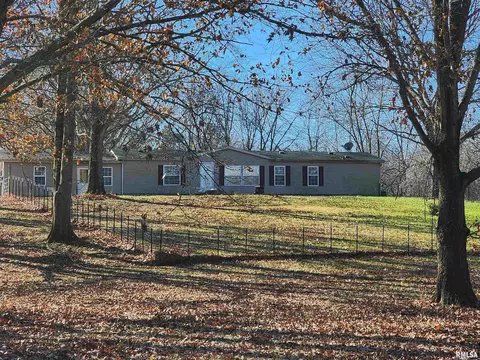 10 Kelly Rd, Stonefort, IL 62987