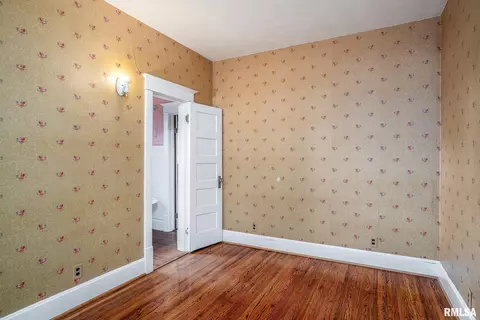 110 E 3rd St, Wilton, IA 52778 photo 14
