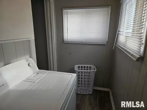 610 E Main St, Aledo, IL 61231 photo 9
