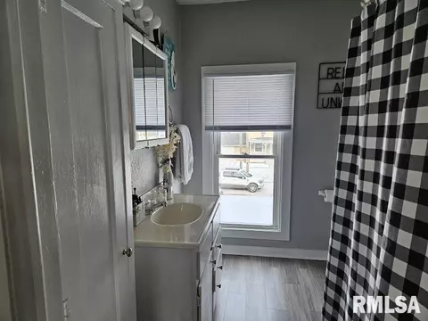 610 E Main St, Aledo, IL 61231 photo 21