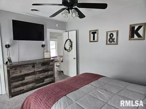 610 E Main St, Aledo, IL 61231 photo 17