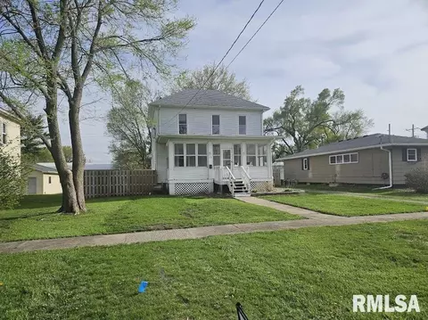 610 E Main St, Aledo, IL 61231