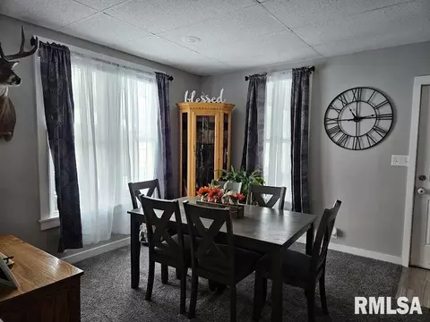 610 E Main St, Aledo, IL 61231 photo 11