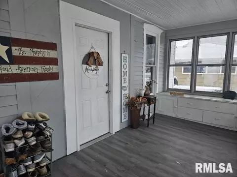 610 E Main St, Aledo, IL 61231 photo 3