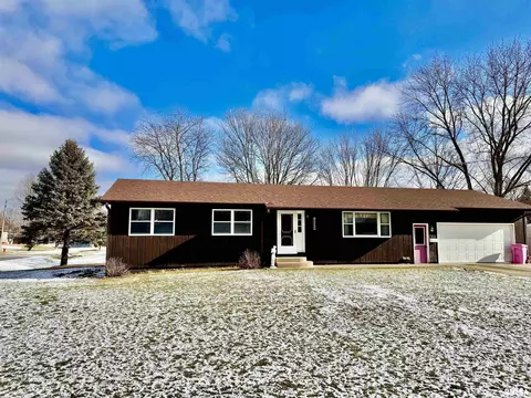 1002 SW 7th Ave, Aledo, IL 61231