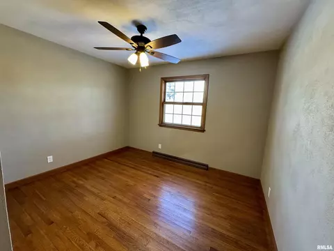 301 Oakview Dr, Aledo, IL 61231 photo 26