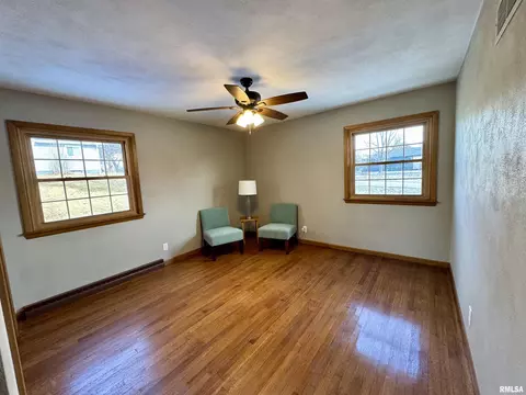 301 Oakview Dr, Aledo, IL 61231 photo 21