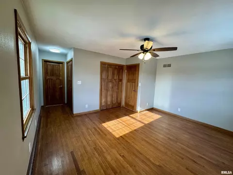 301 Oakview Dr, Aledo, IL 61231 photo 25