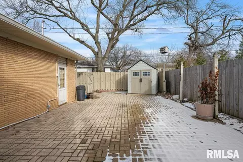 1810 37th St, Moline, IL 61265 photo 27